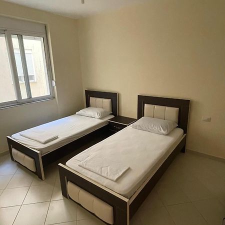Lovely 3-Bedroom Apartment Rei Saranda Kültér fotó