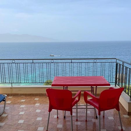 Lovely 3-Bedroom Apartment Rei Saranda Kültér fotó