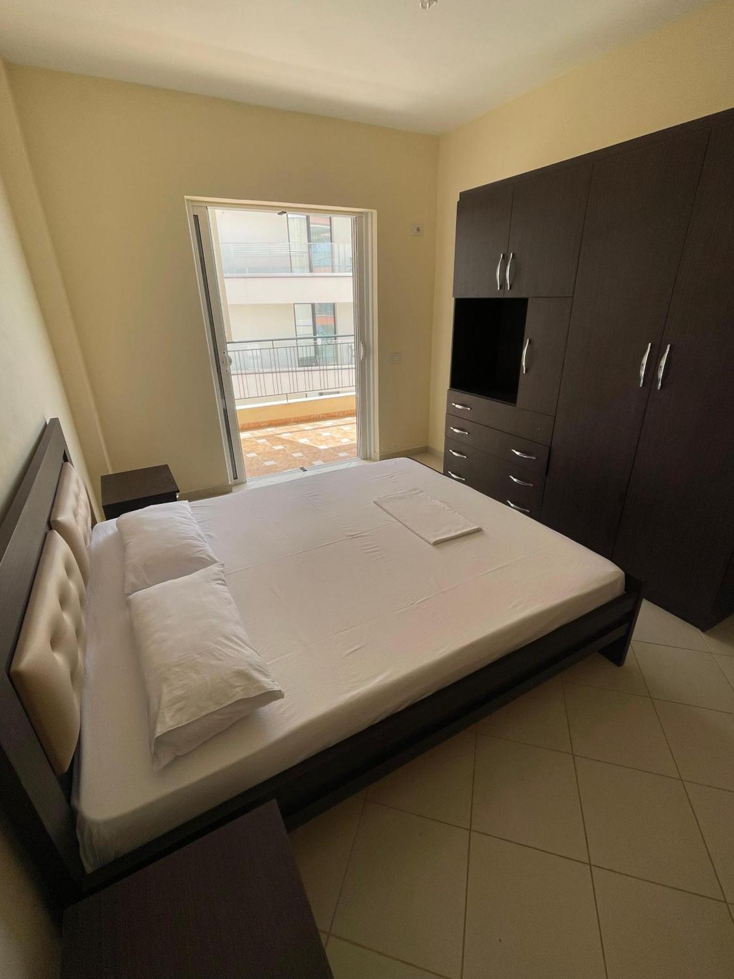 Lovely 3-Bedroom Apartment Rei Saranda Kültér fotó