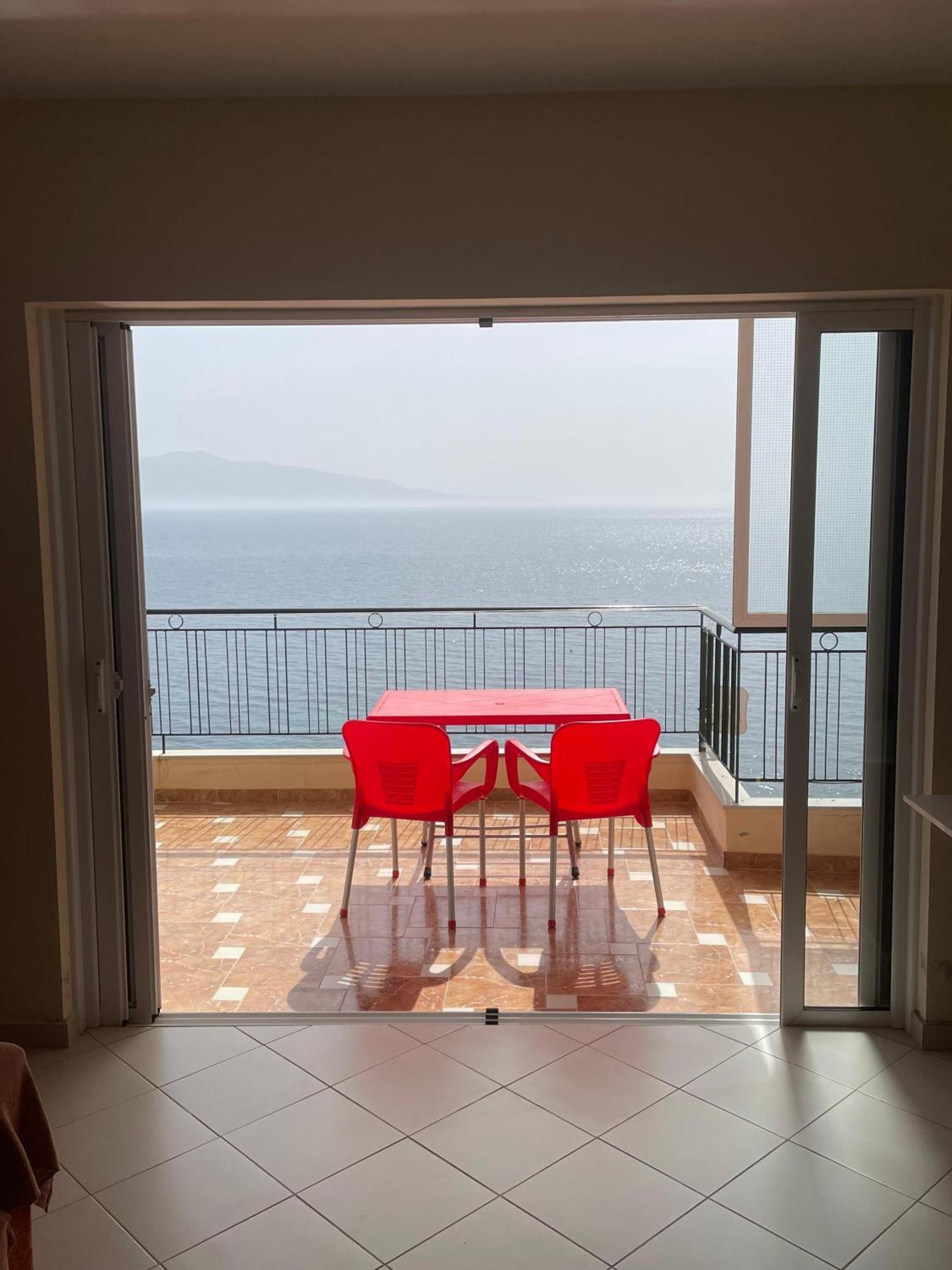 Lovely 3-Bedroom Apartment Rei Saranda Kültér fotó