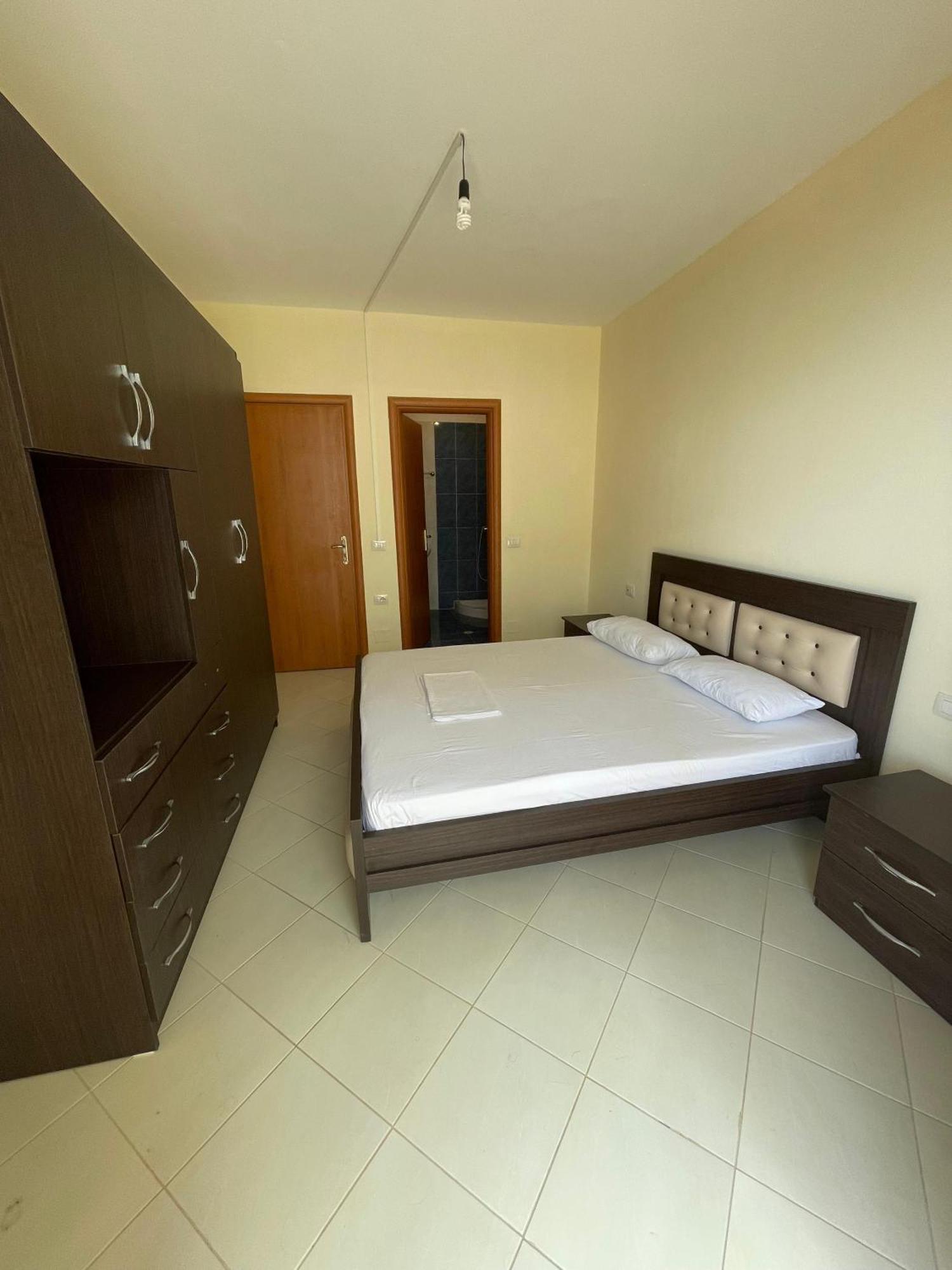 Lovely 3-Bedroom Apartment Rei Saranda Kültér fotó