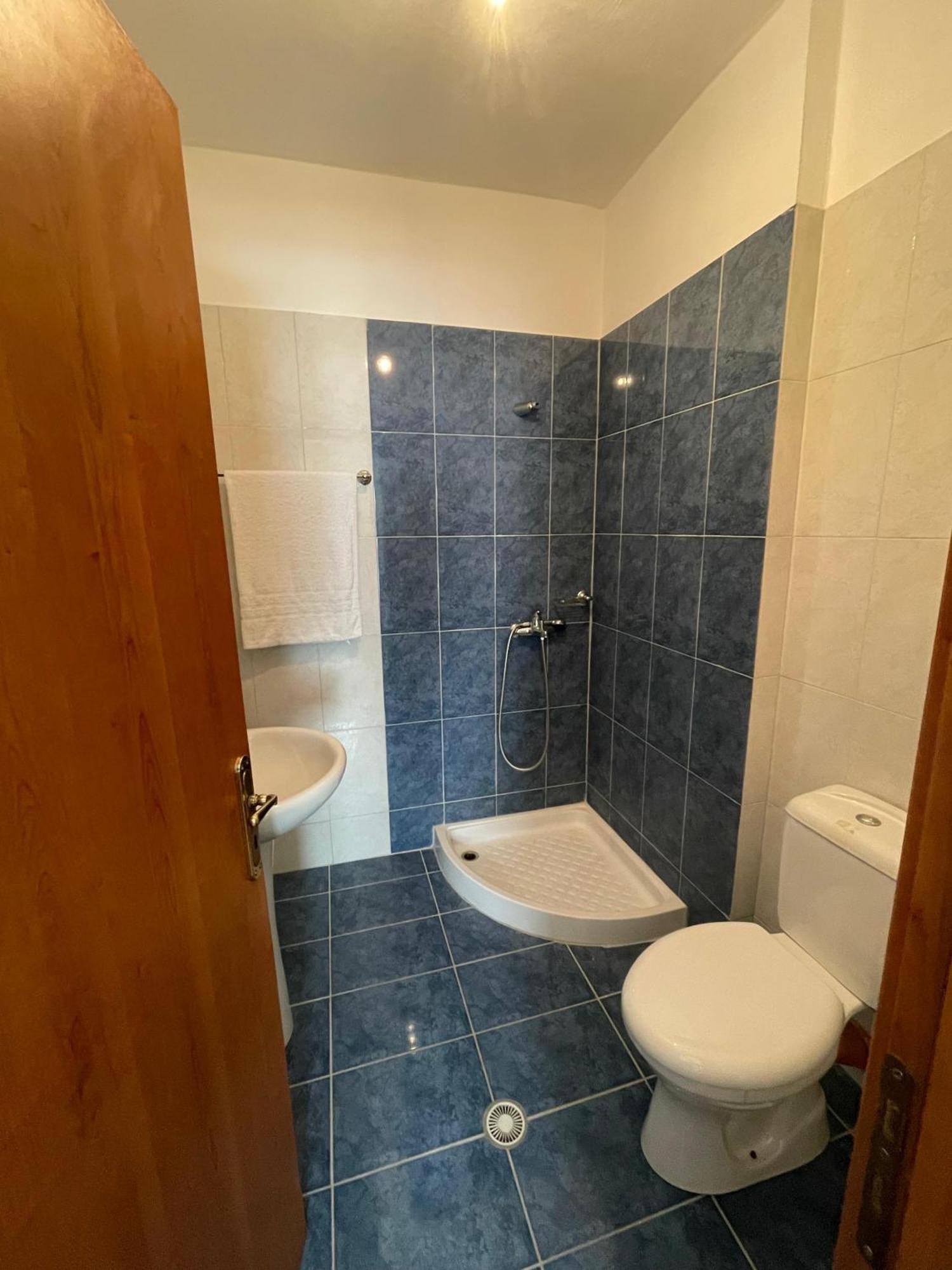 Lovely 3-Bedroom Apartment Rei Saranda Kültér fotó