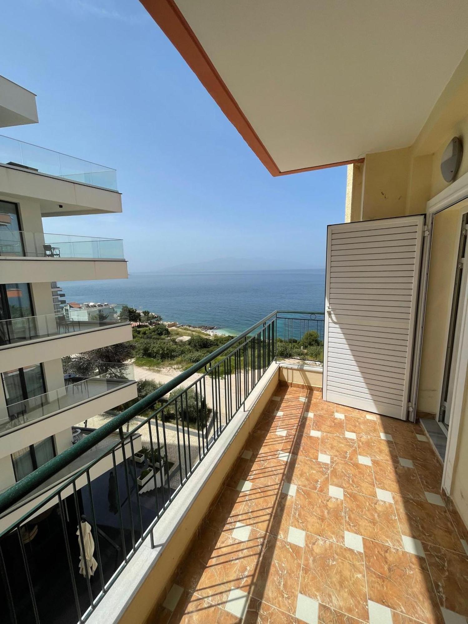 Lovely 3-Bedroom Apartment Rei Saranda Kültér fotó