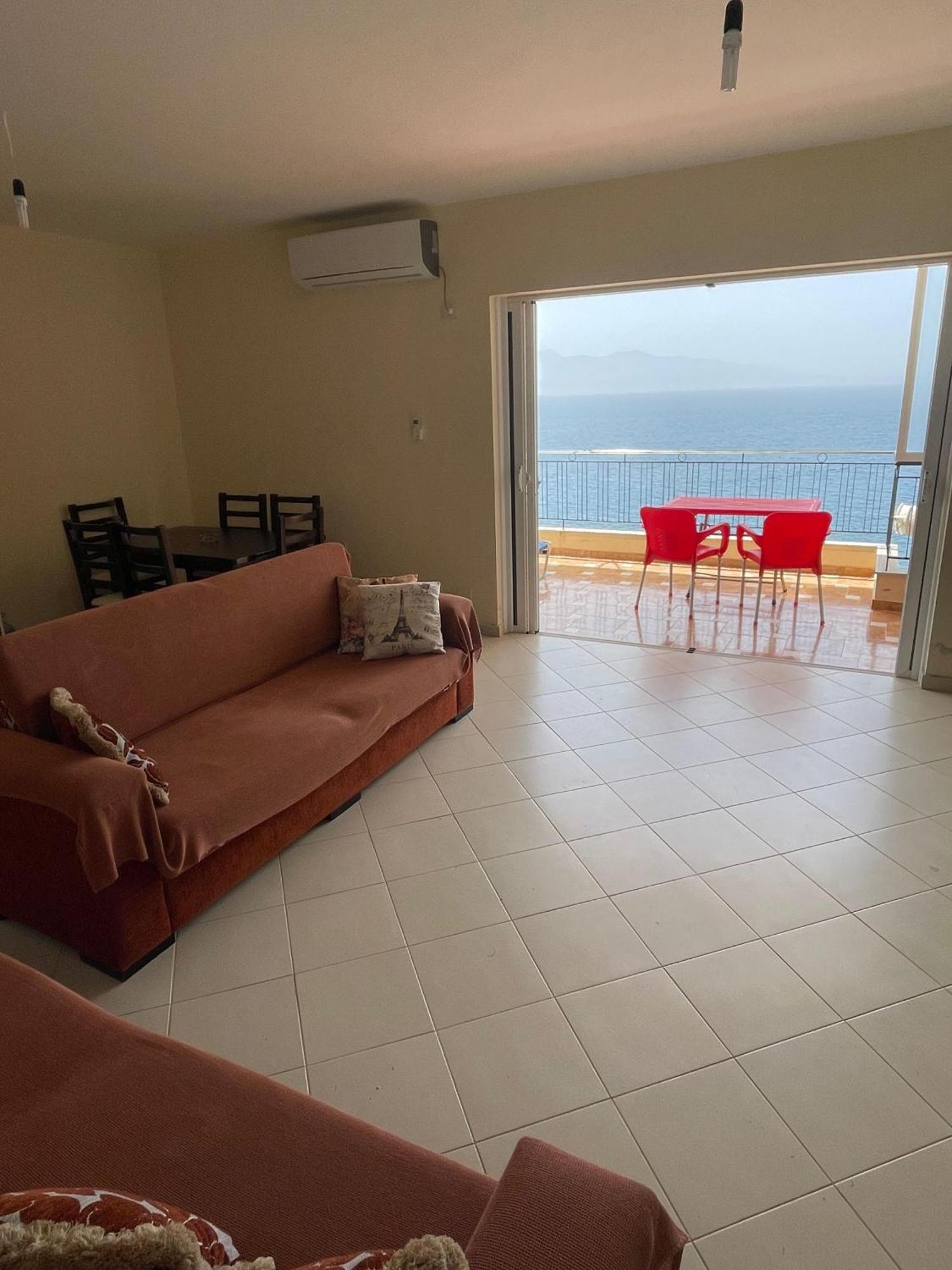 Lovely 3-Bedroom Apartment Rei Saranda Kültér fotó